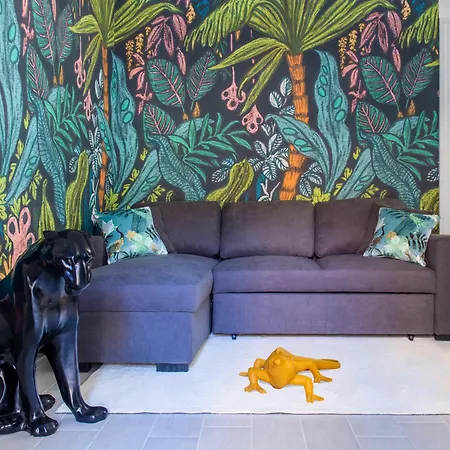 Tropical Boutique N